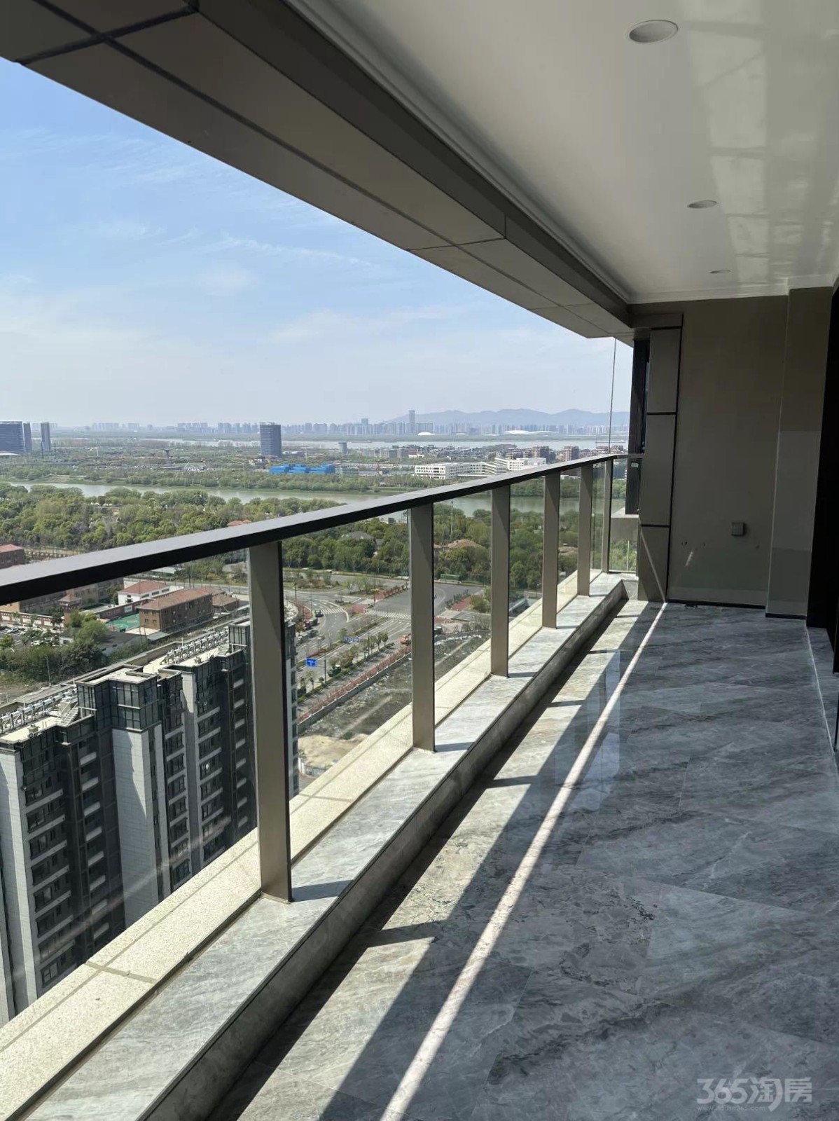 苏宁檀悦 鼓楼河西中 地铁9号线旁 金陵书包房