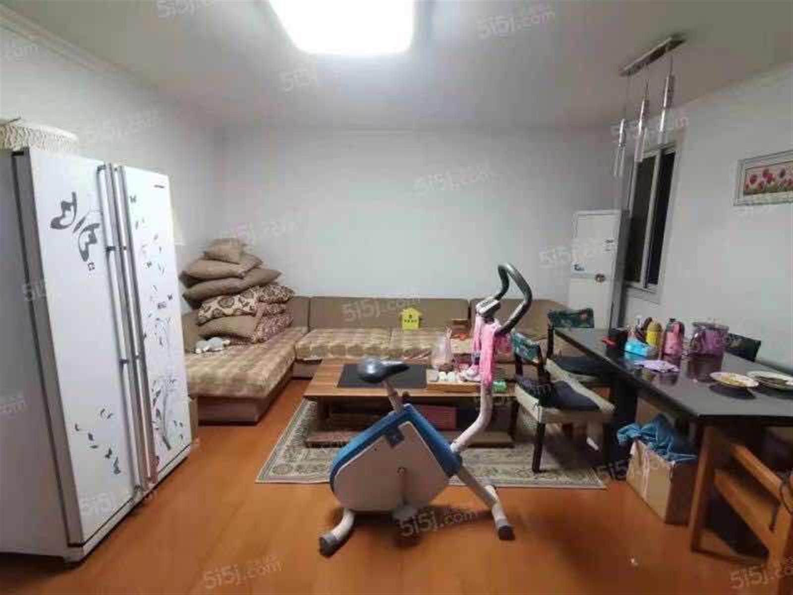 北苑二村小区3室1厅1卫1阳268万元