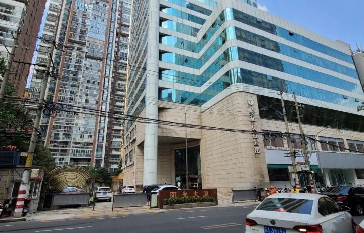 出售阳光大厦 新街口核心 精装 127平106万创业优选电联